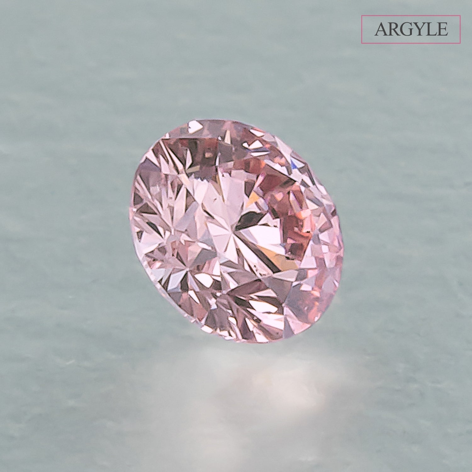 綾ジュエリーピンクダイヤルース 0.038ct Fancy Pink SI-1